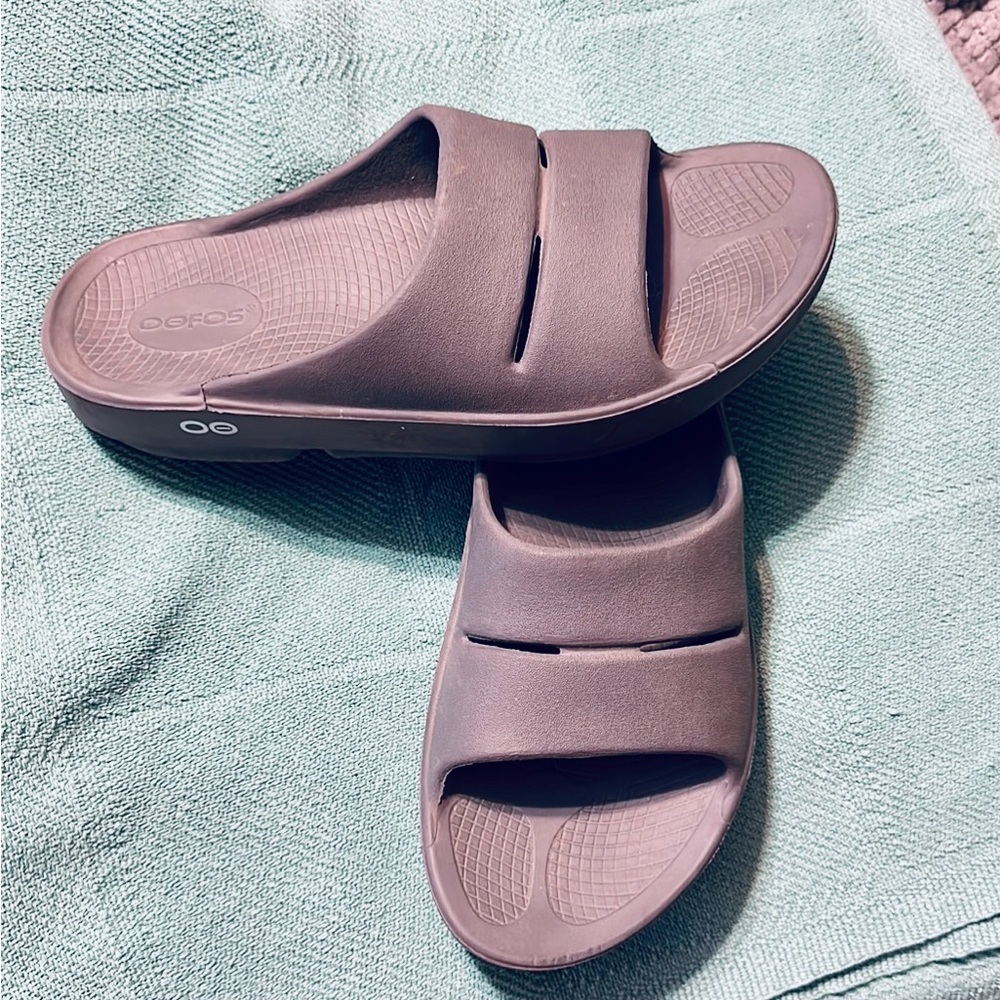 Oofos Brown Slide Sandals
